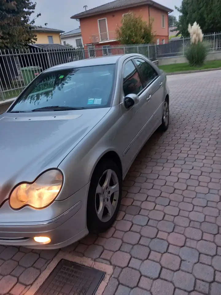 Mercedes-Benz C 200 Avangarde, foto 3