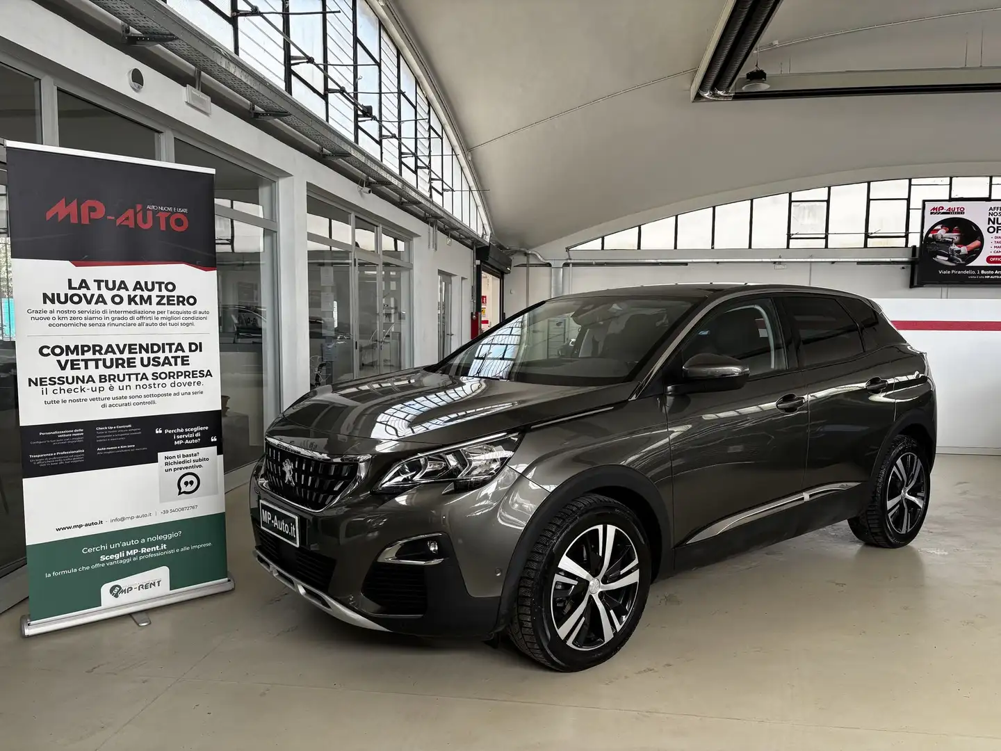 Peugeot 3008 BlueHDi 130 S&S Grigio - 1