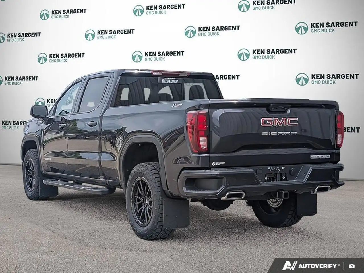 GMC Sierra 1500 снимка GMC Sierra 1500
