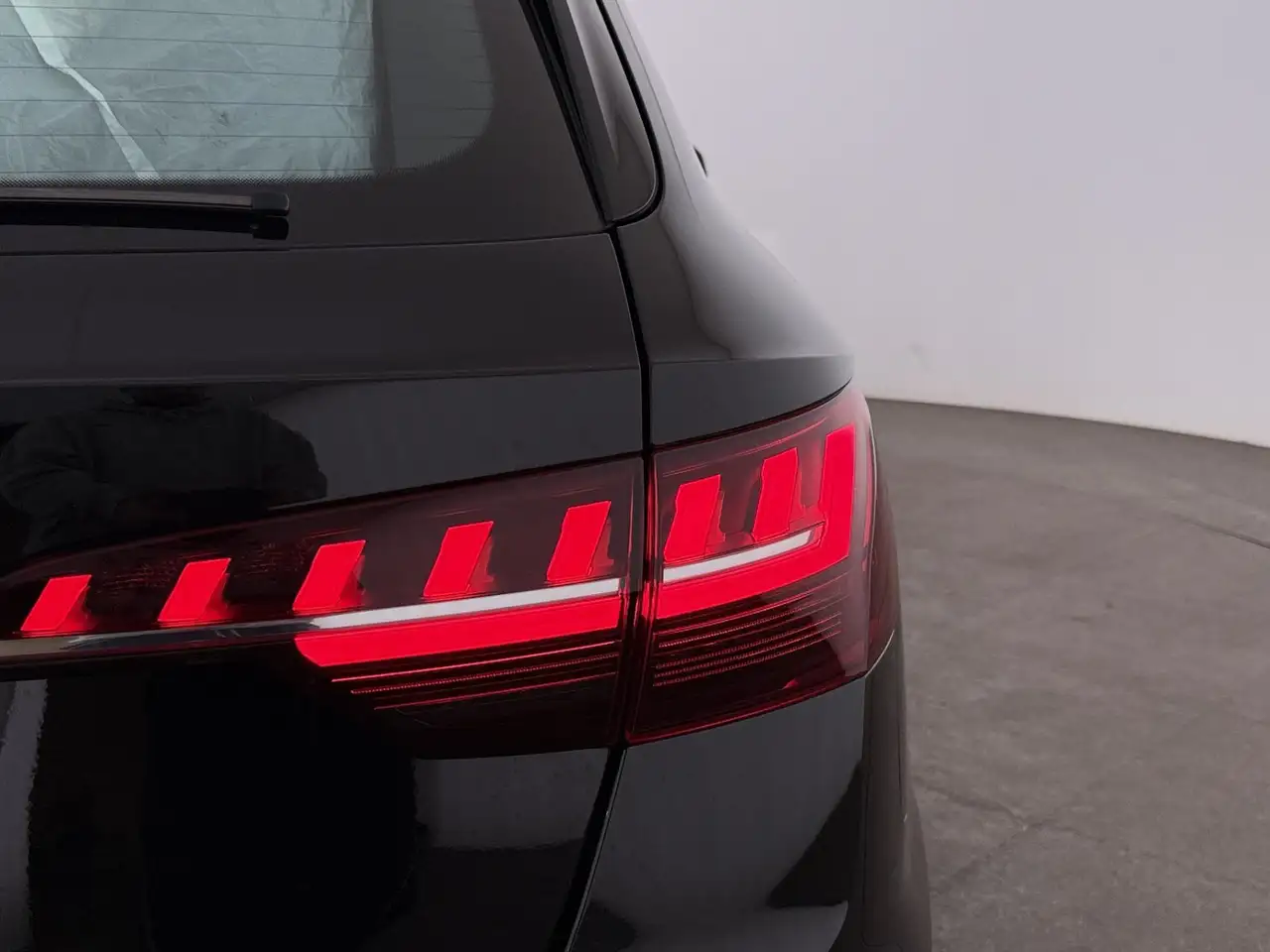 Audi A4 Avant 35 TDI S-Line Aut MATRIX STANDHZG AHK, миниатюра 11