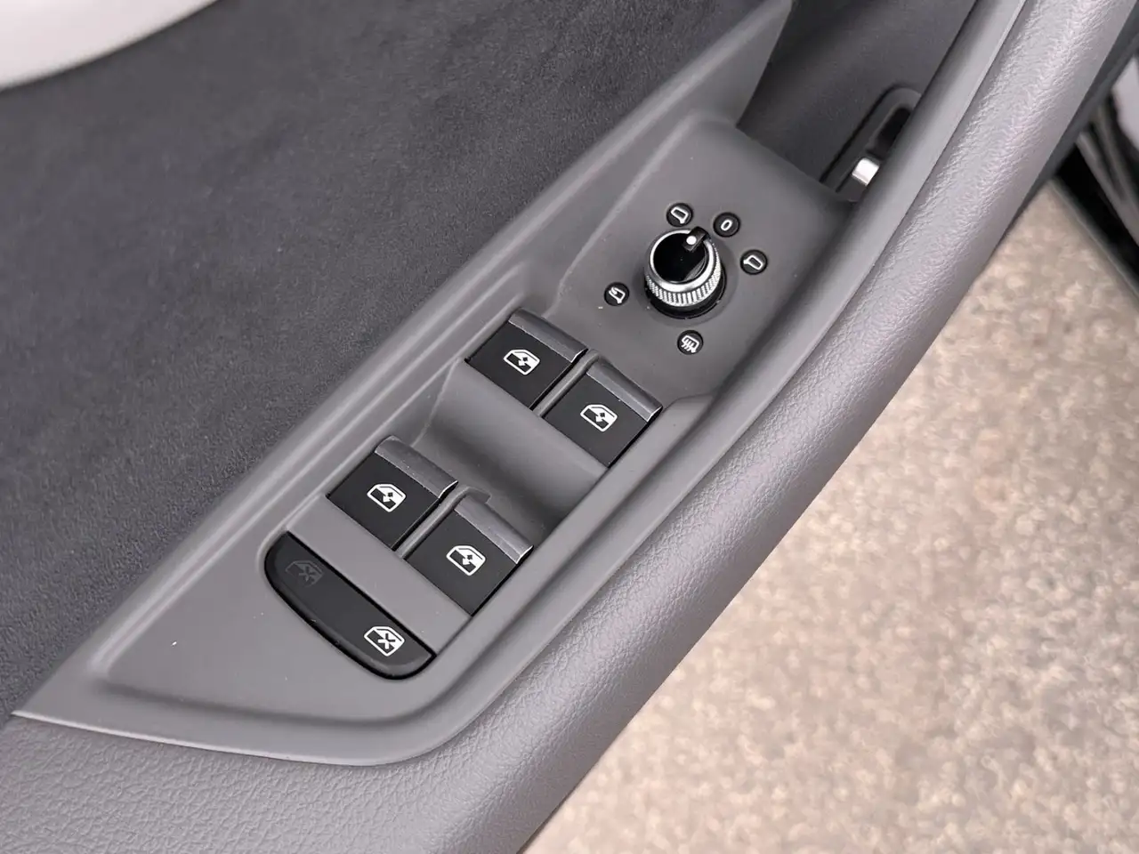 Audi A4 Avant 35 TDI S-Line Aut MATRIX STANDHZG AHK, миниатюра 23