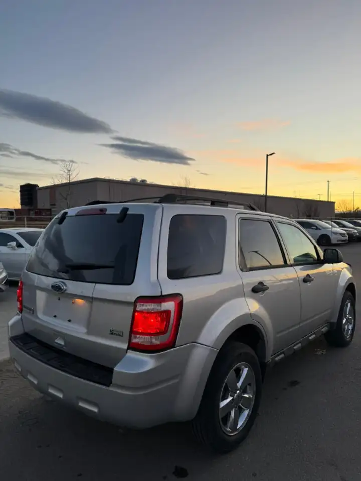 Ford Escape снимка Ford Escape
