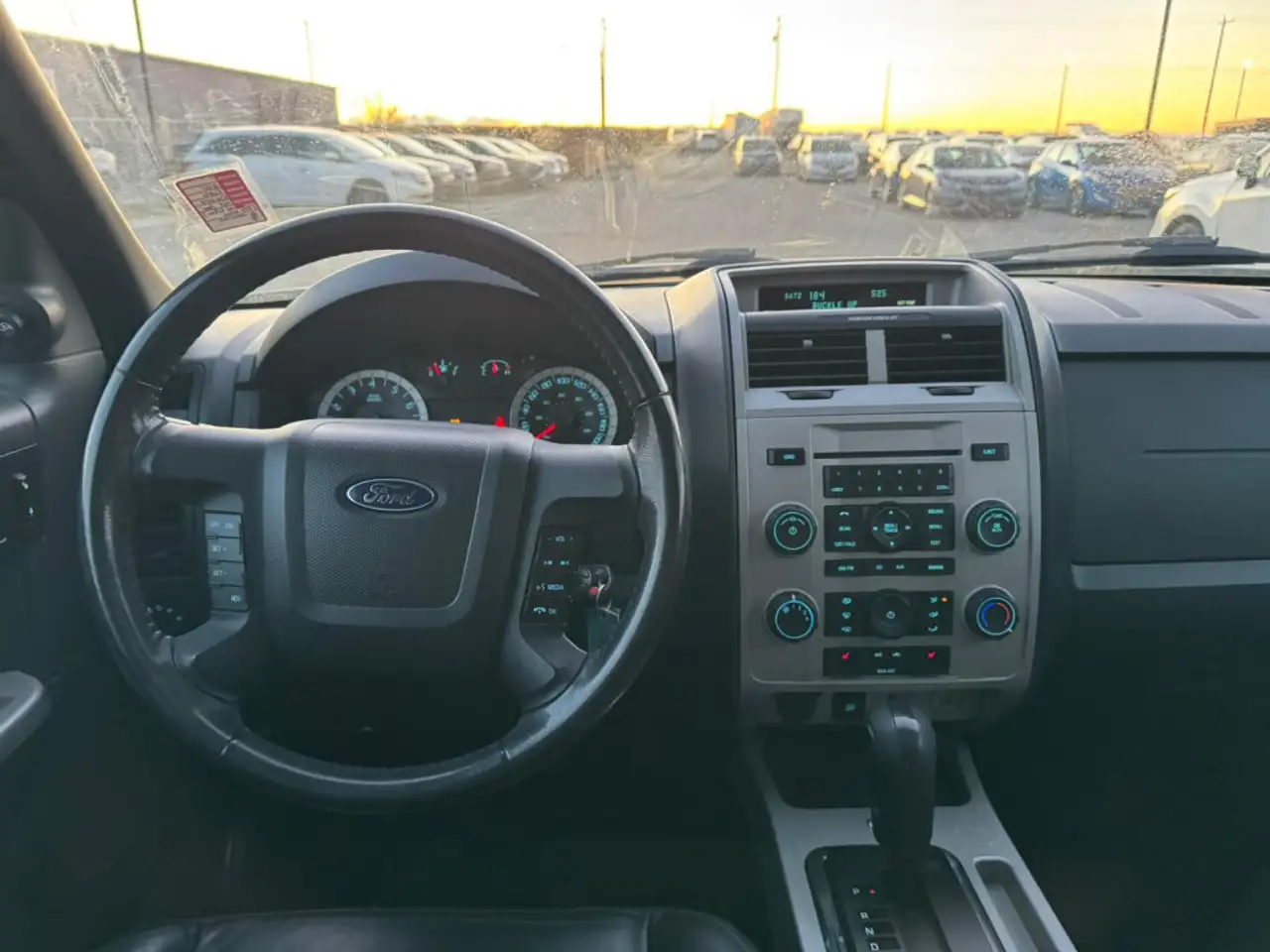 Ford Escape снимка Ford Escape