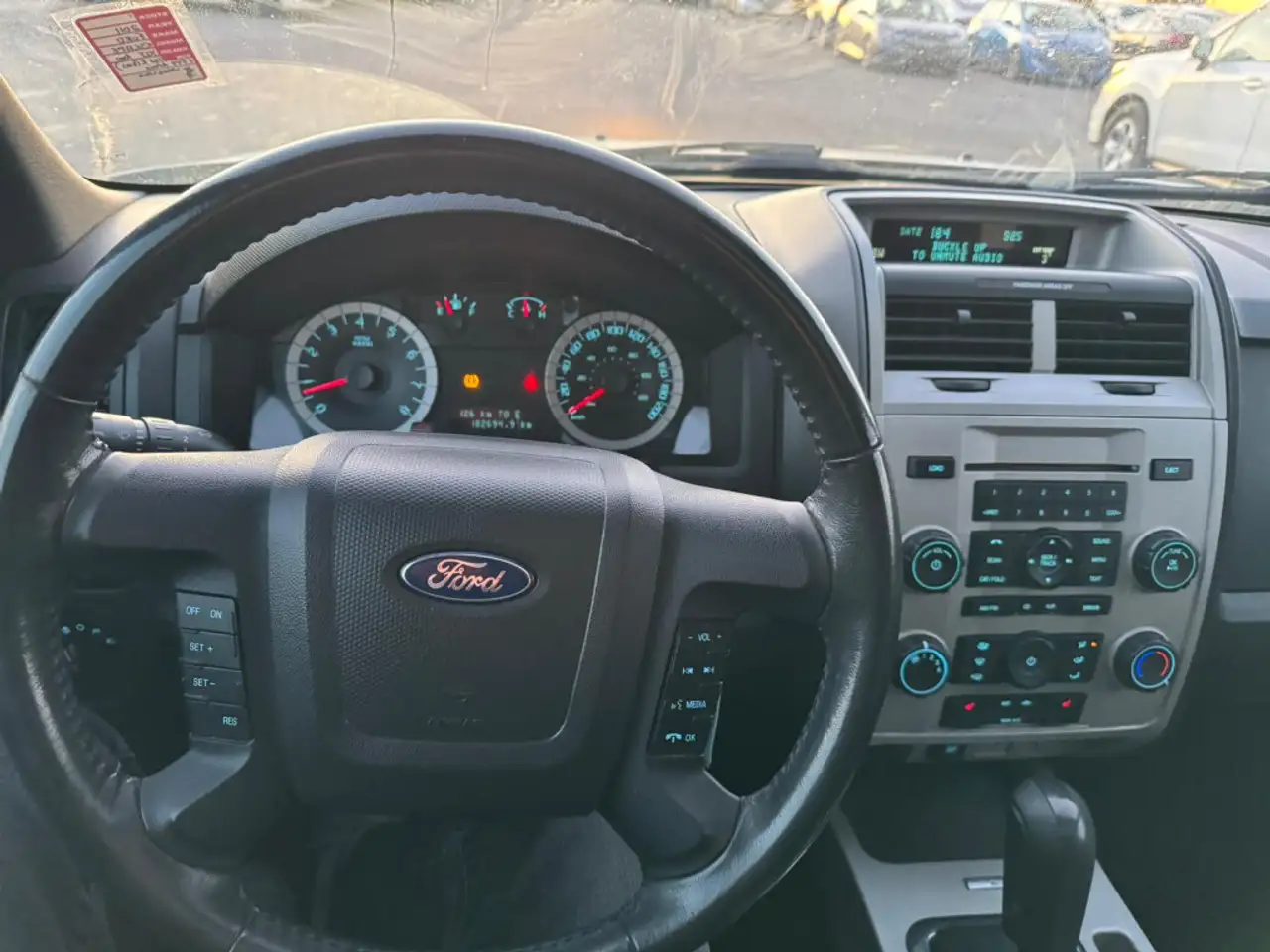 Ford Escape снимка Ford Escape