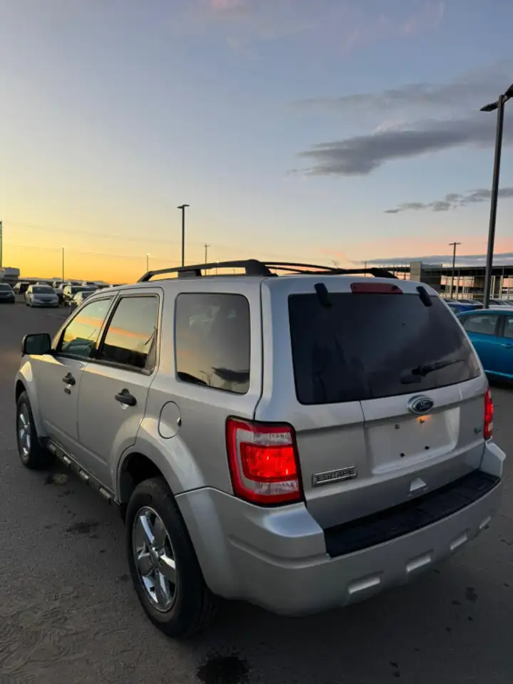 Ford Escape снимка Ford Escape