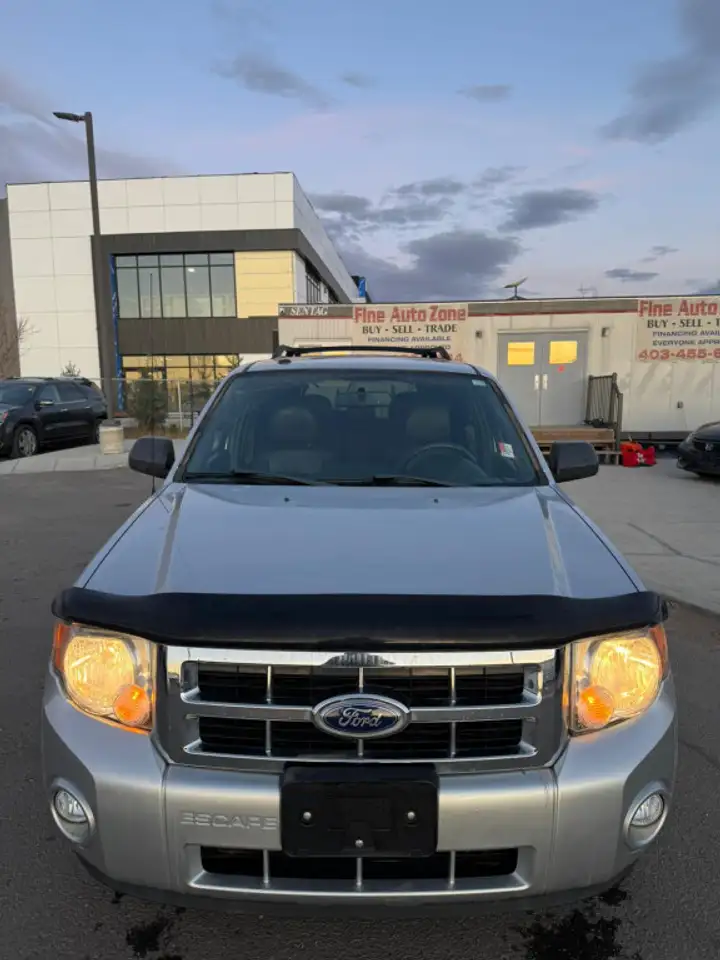 Ford Escape снимка Ford Escape