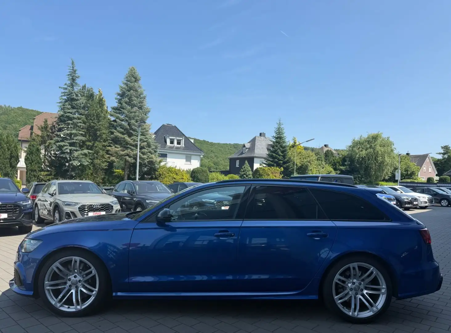Audi RS6 Avant 4.0 TFSI quattro Akrapovic/Matrix/BOSE Blau - 2