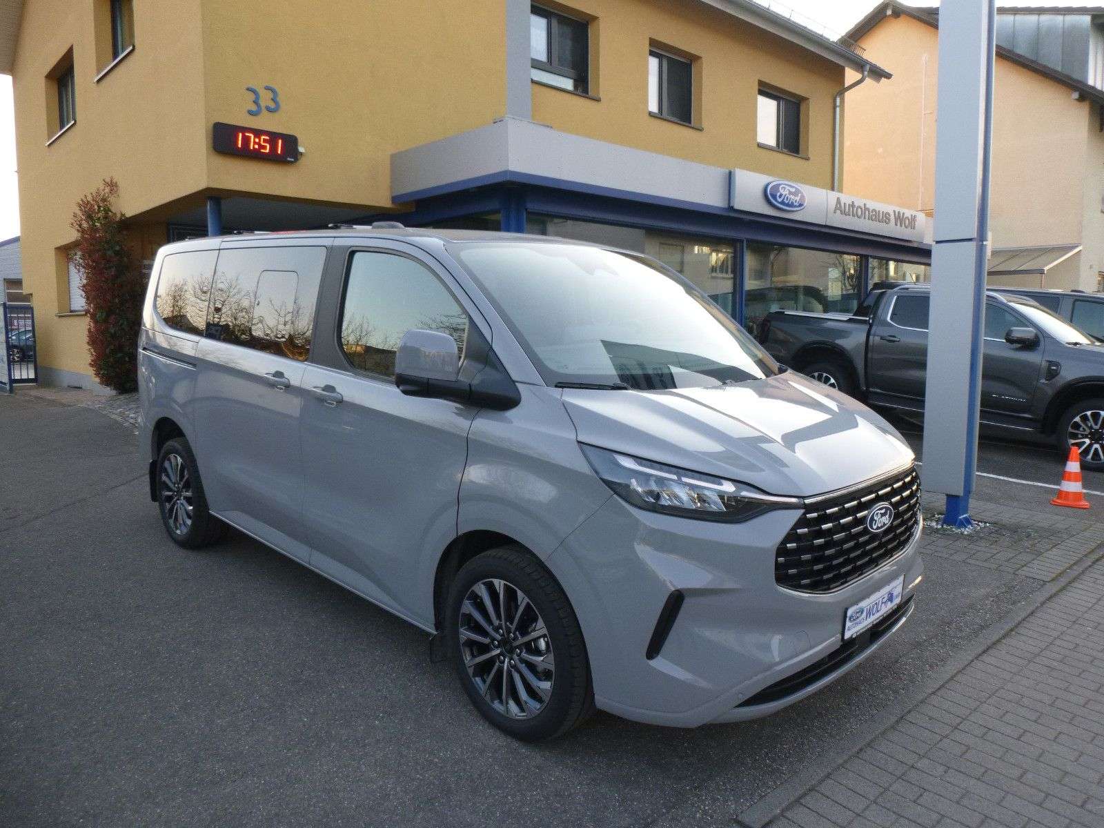 Second hand Ford Tourneo Custom 2.0