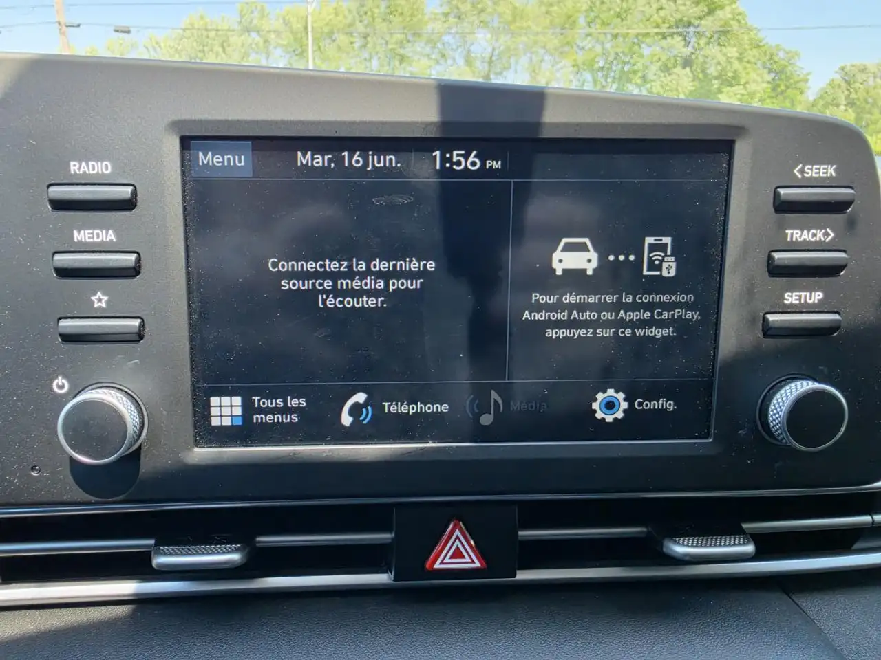 Hyundai ELANTRA снимка Hyundai ELANTRA