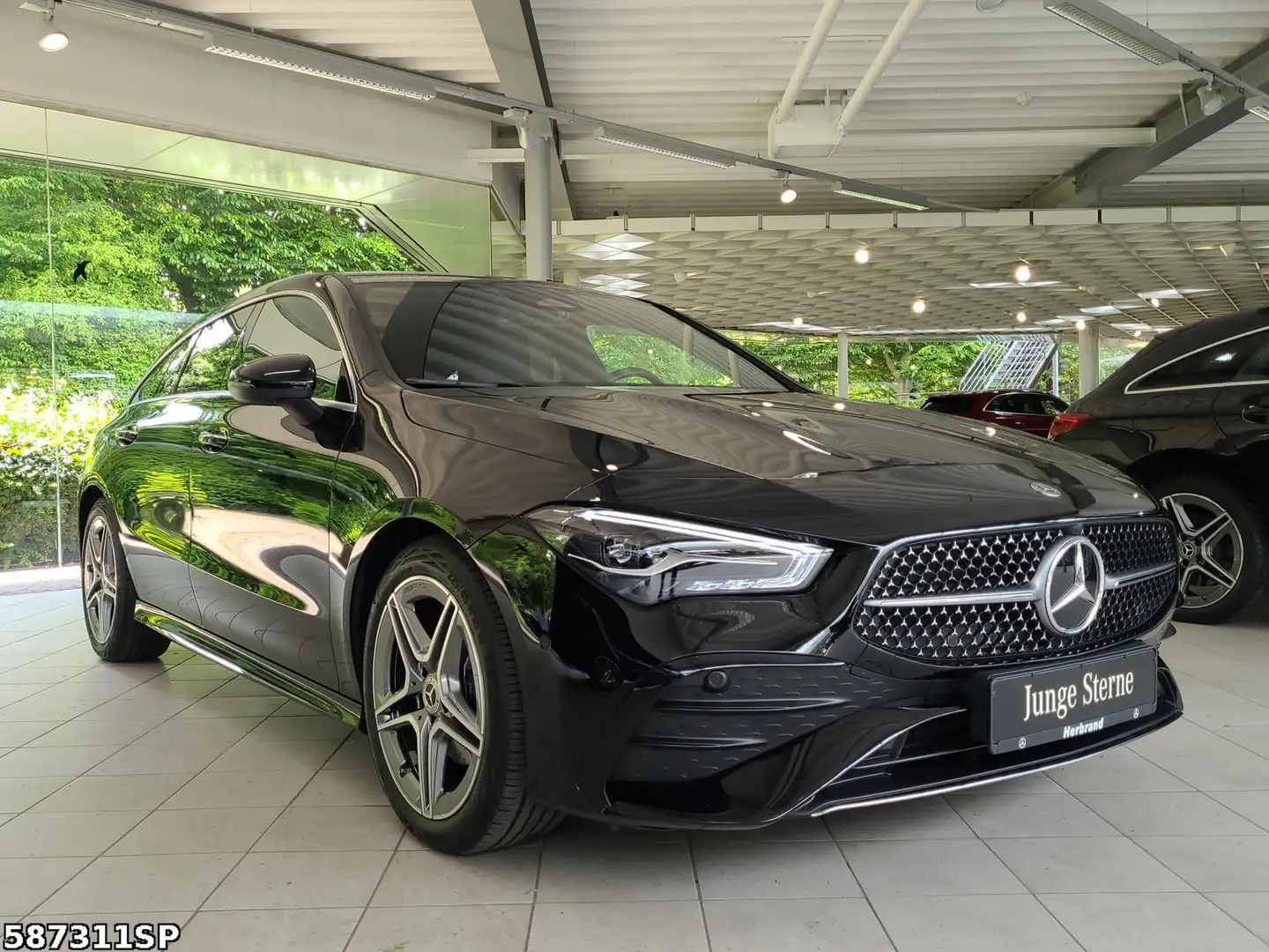 Mercedes-Benz CLA 180 AMG LED KAMERA EASYPACK Zwart - 2
