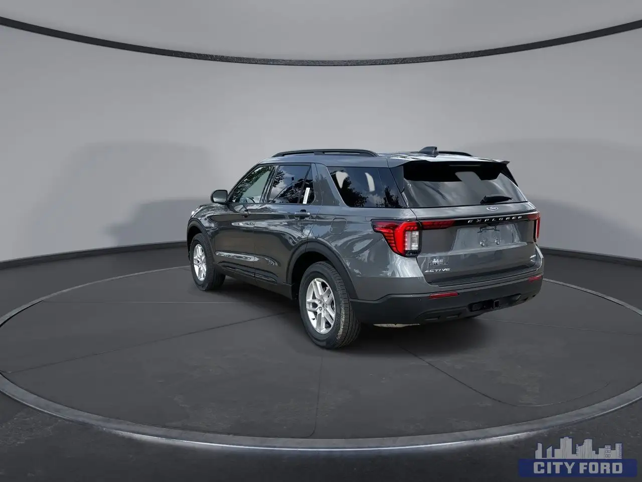 Ford Explorer снимка Ford Explorer