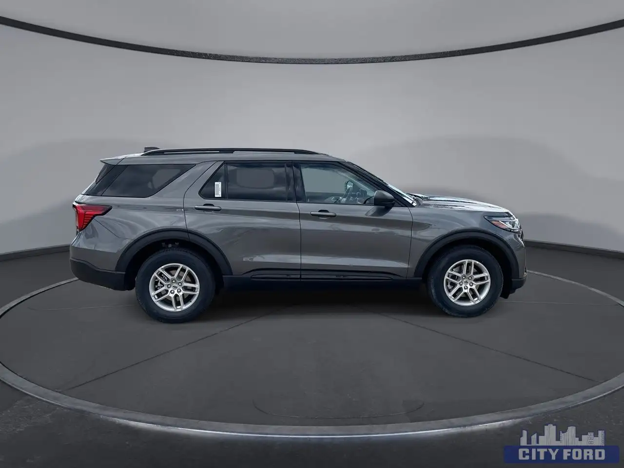Ford Explorer снимка Ford Explorer