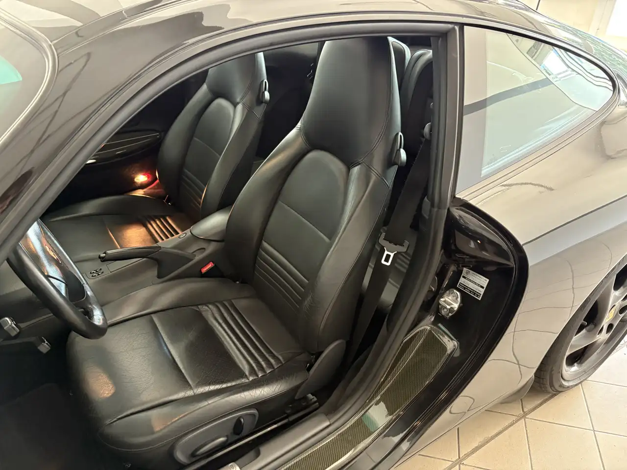Porsche 996 911 Coupè Carrera 4, foto 10
