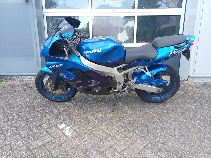 Kawasaki Ninja ZX-9R - foto 4
