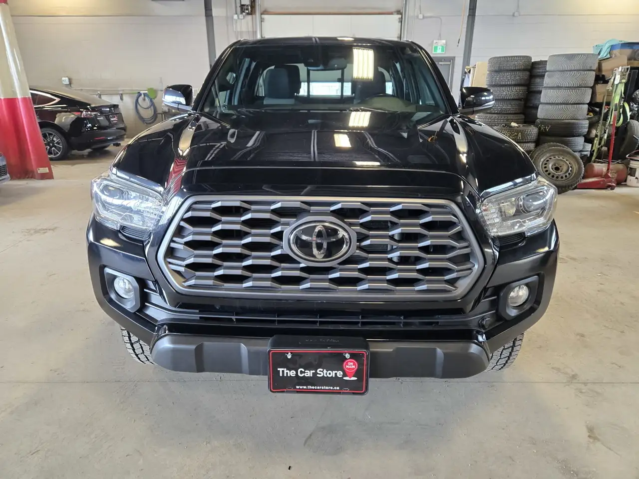 Toyota Tacoma снимка Toyota Tacoma