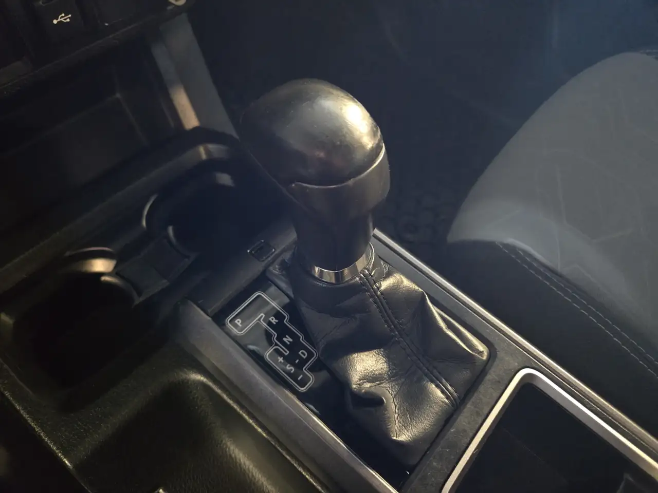 Toyota Tacoma снимка Toyota Tacoma