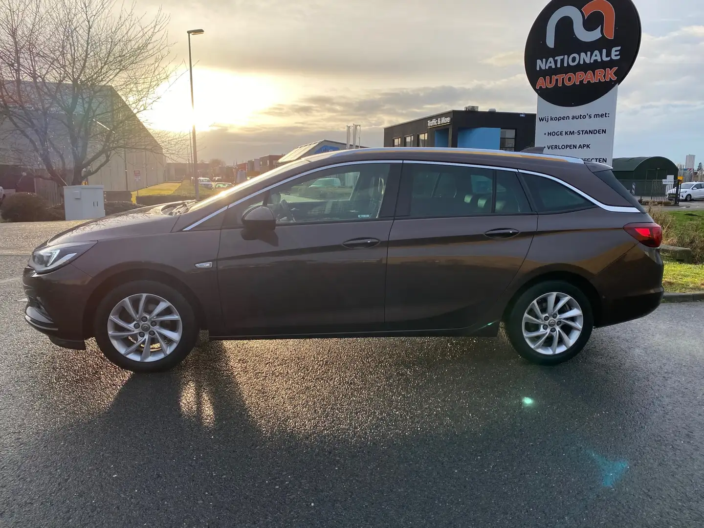 Opel Astra Sports Tourer 2017 * 1.6 CDTI Innovation * EXPORT Braun - 2