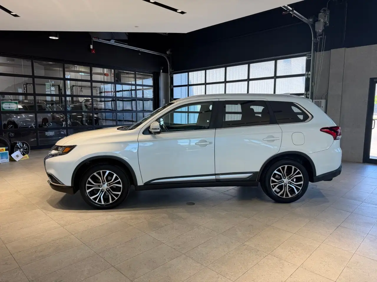 Mitsubishi Outlander fotografie Mitsubishi Outlander