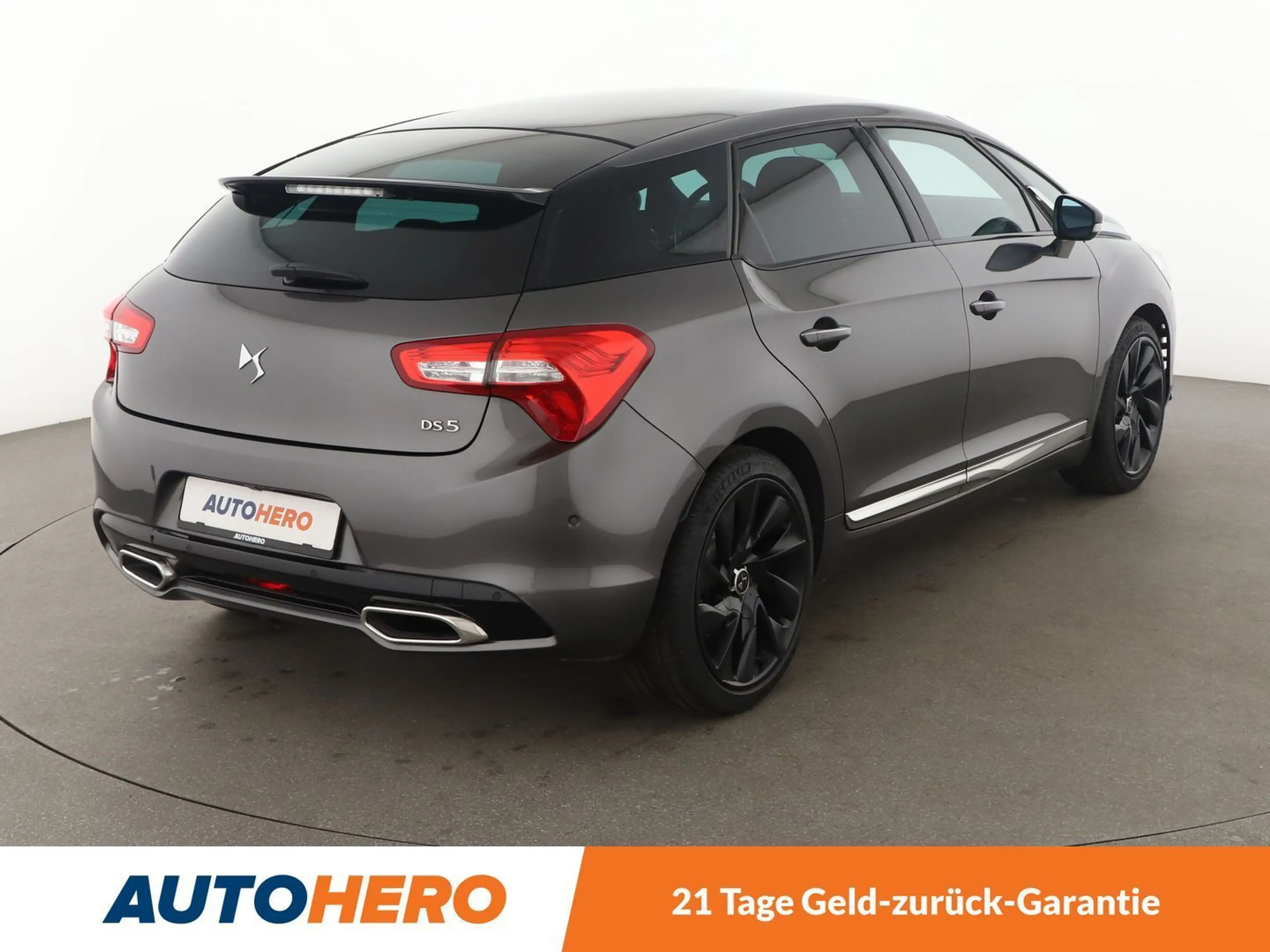 DS Automobiles DS 5 2.0 Blue-HDi Aut*NAVI*TEMPO*CAM*PDC*SHZ* — photo 6