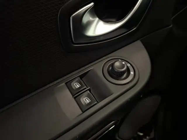 Renault Clio view 11