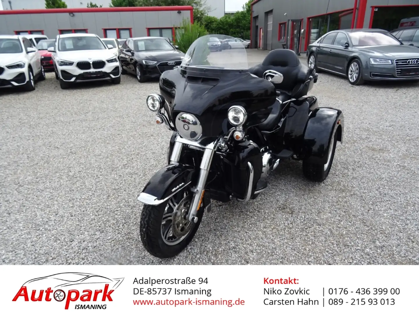 Harley-Davidson Tri Glide Noir - 1