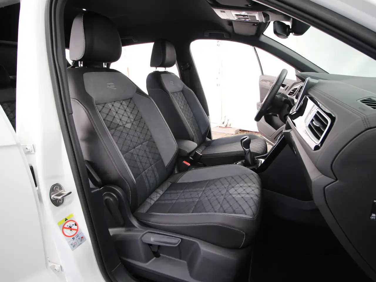 Volkswagen T-Roc TSI R-Line LED+ACC+SITZHEIZUNG 22