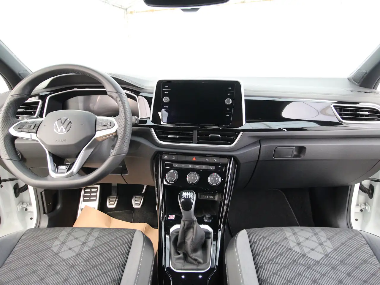 Volkswagen T-Roc TSI R-Line LED+ACC+SITZHEIZUNG 12