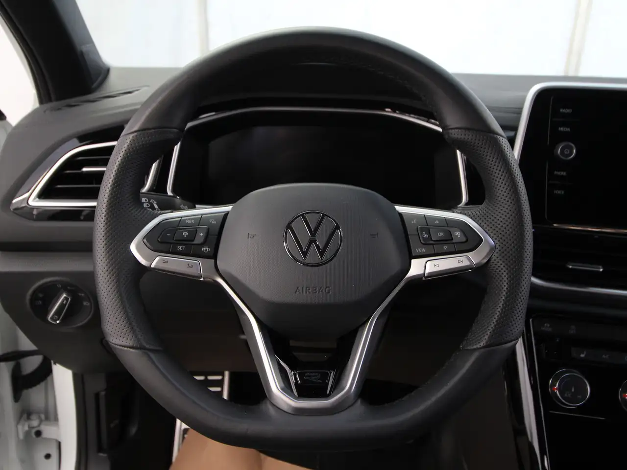 Volkswagen T-Roc TSI R-Line LED+ACC+SITZHEIZUNG 21