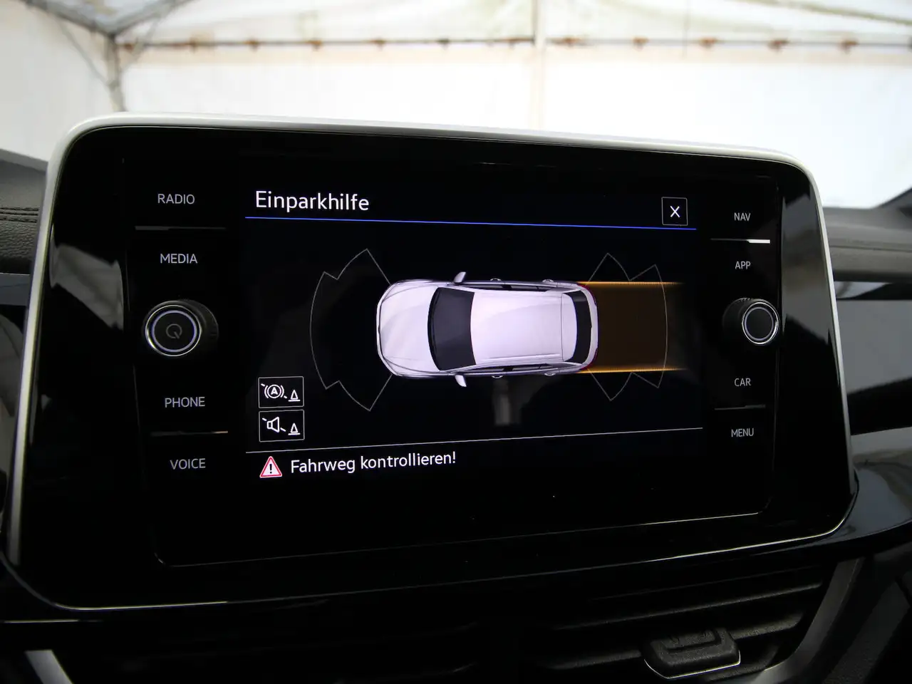 Volkswagen T-Roc TSI R-Line LED+ACC+SITZHEIZUNG 18