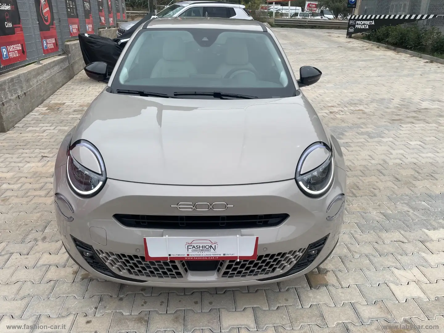 Fiat 600 Hybrid MHEV La Prima Giallo - 2