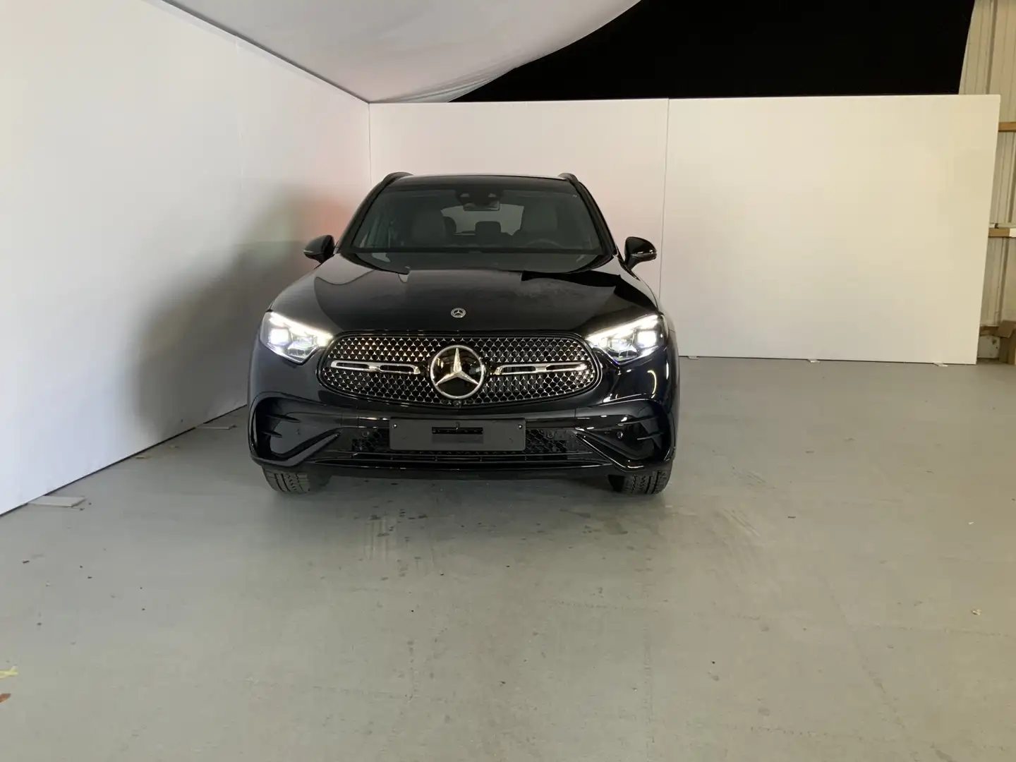 Mercedes-Benz GLC 220 GLC 220 d 4M AMG Pano AHK DISTRO Digi.Light 360° Schwarz - 2