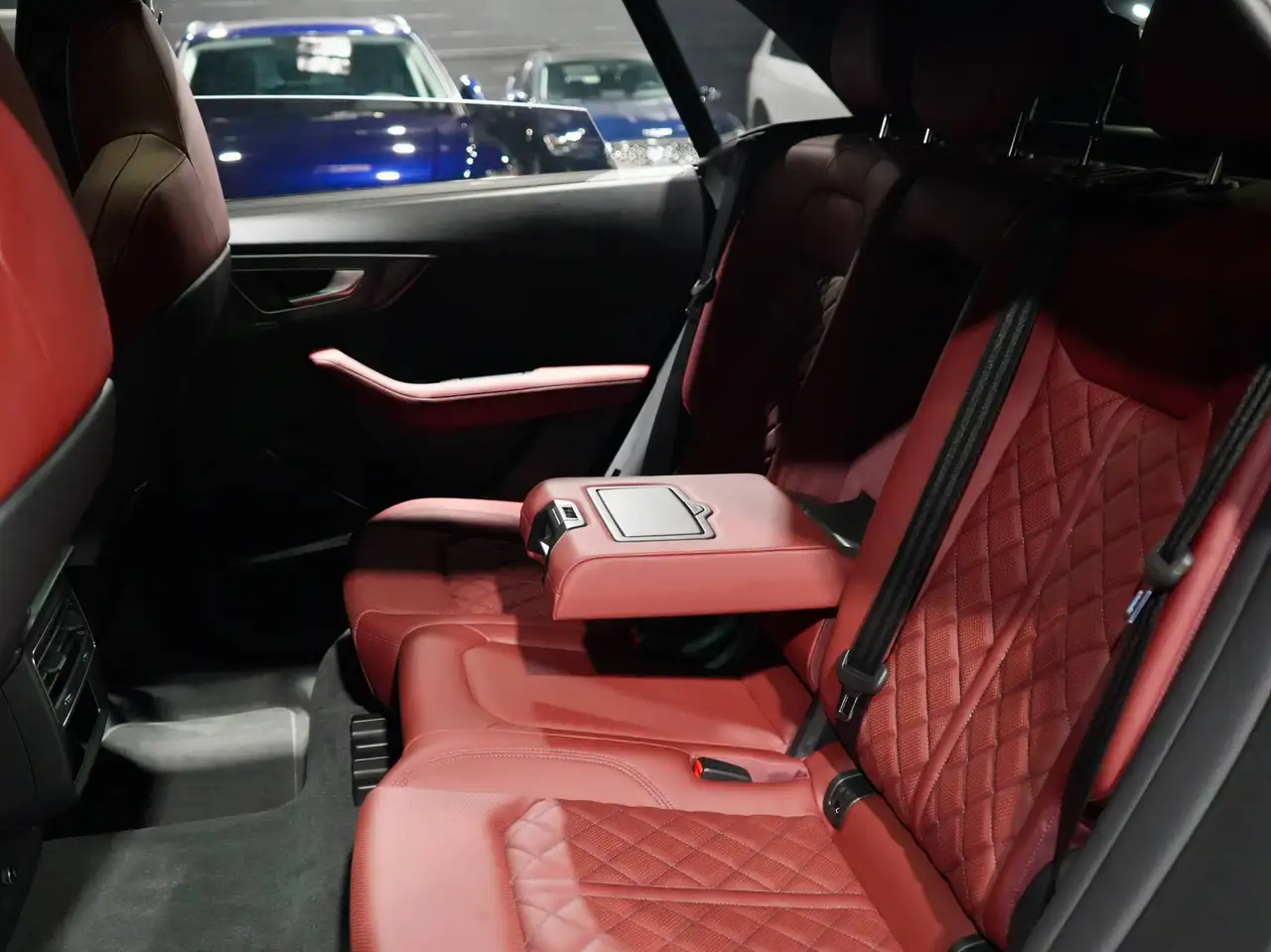 Audi SQ8 fotografie Audi SQ8