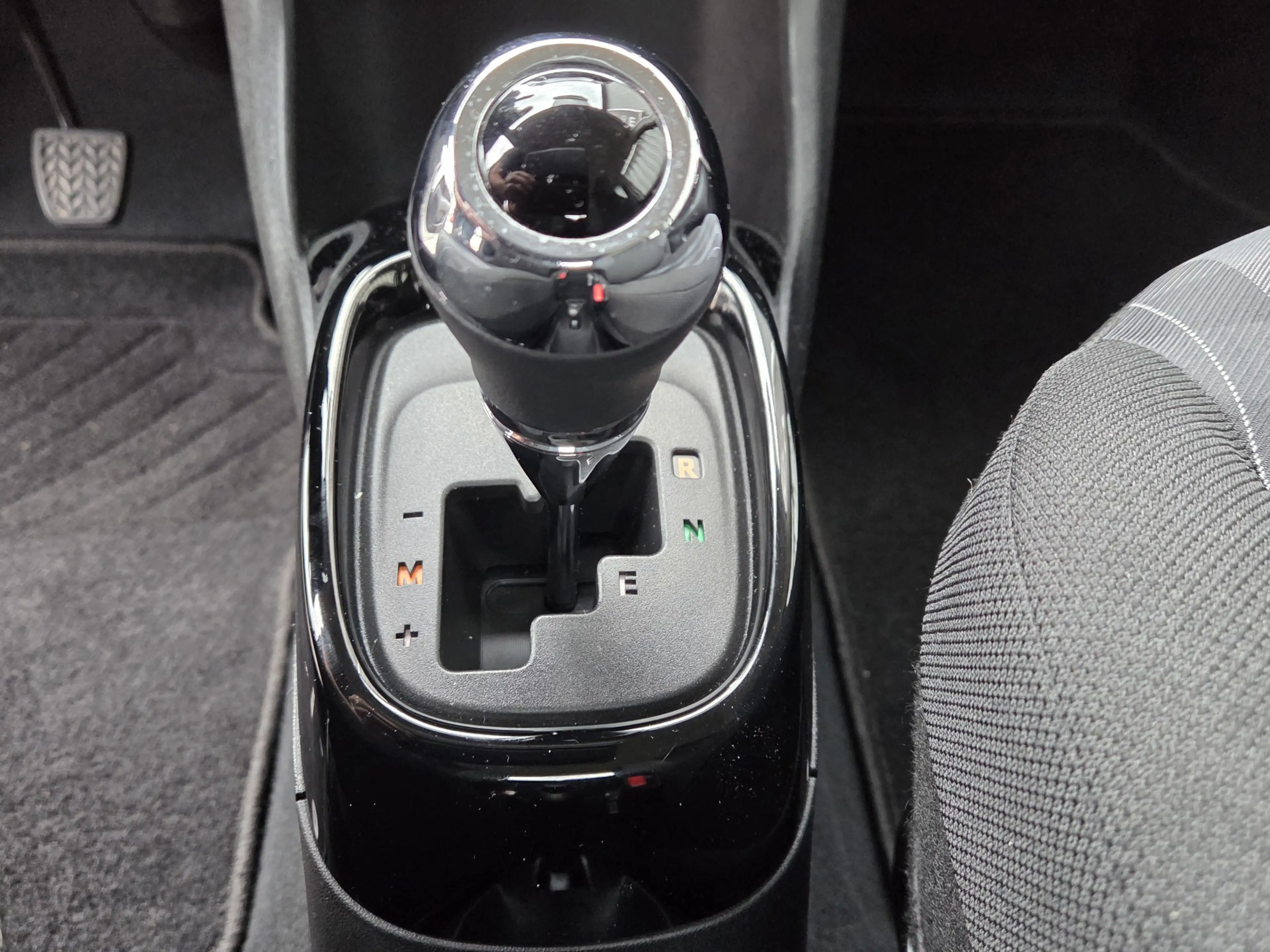 Peugeot 108 1.0 e-VTi Allure uitvoering automaat 5 deurs airco — photo 10