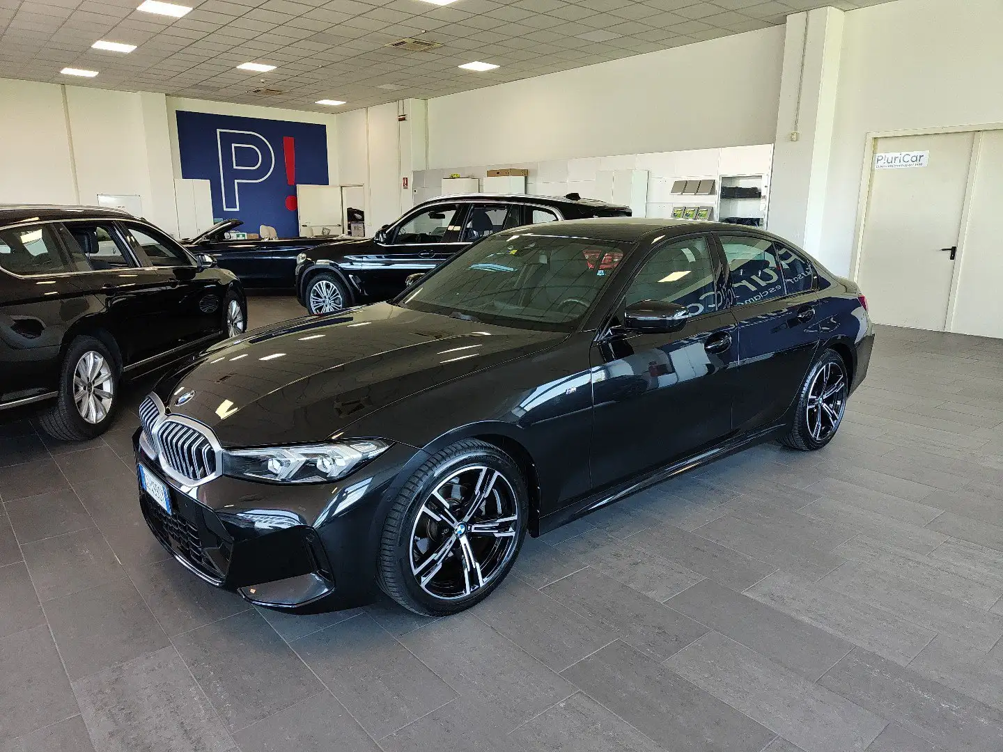 BMW 318 d 48V Msport Auto Navi Pelle Fari LED Cerchi18 Zwart - 1