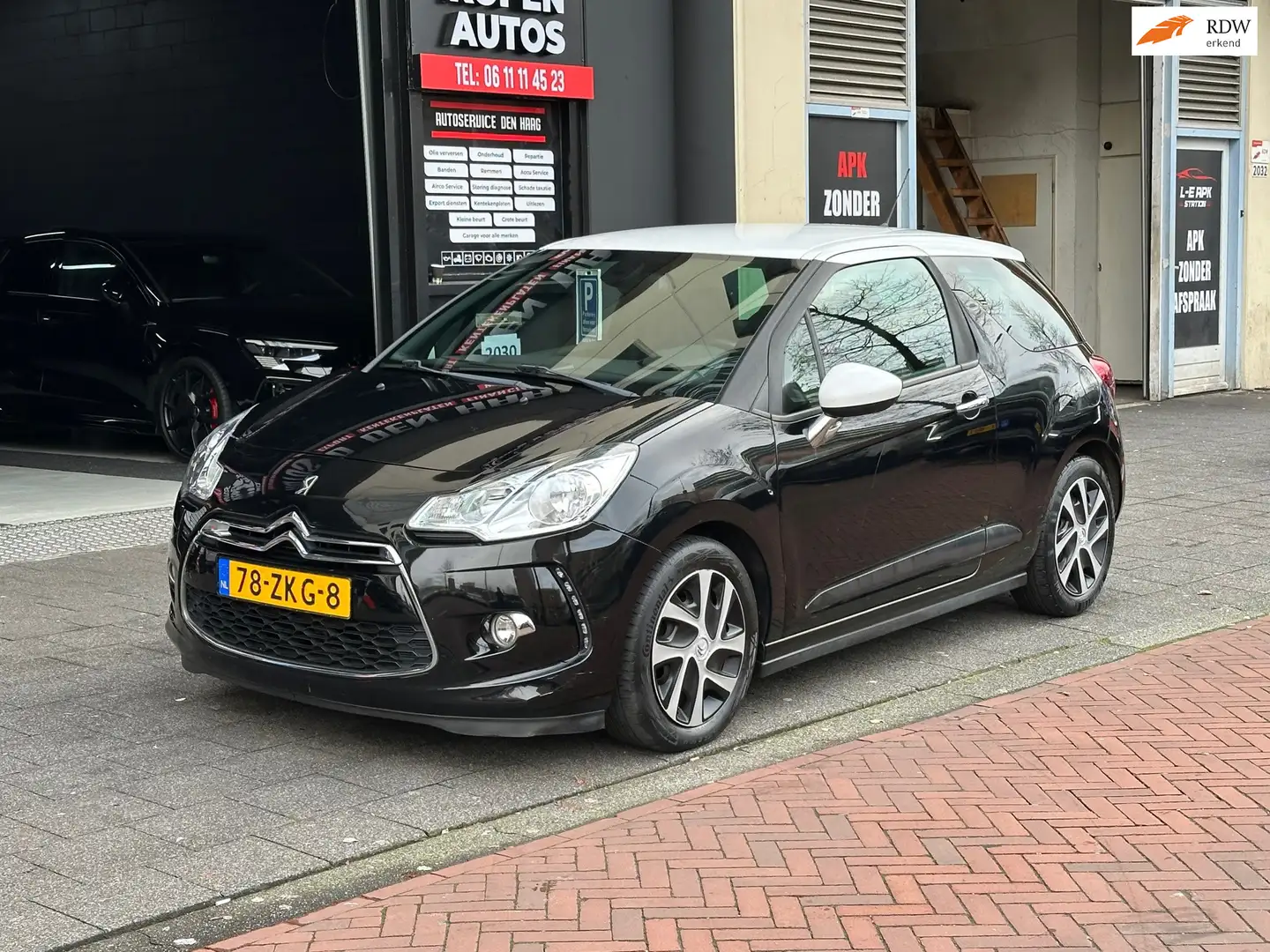 Citroen DS3 1.2 VTi Business Leer Navi Clima PDC Zwart - 1