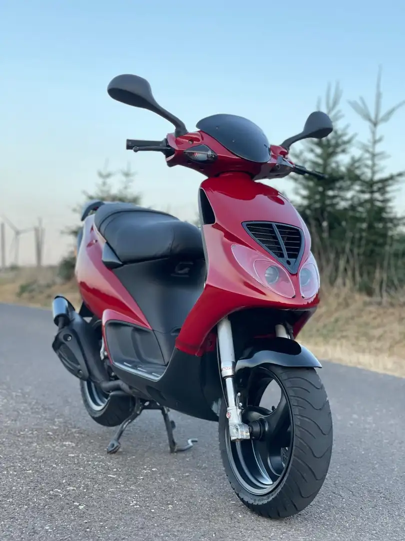 Piaggio NRG MC3 Roller Red - 1