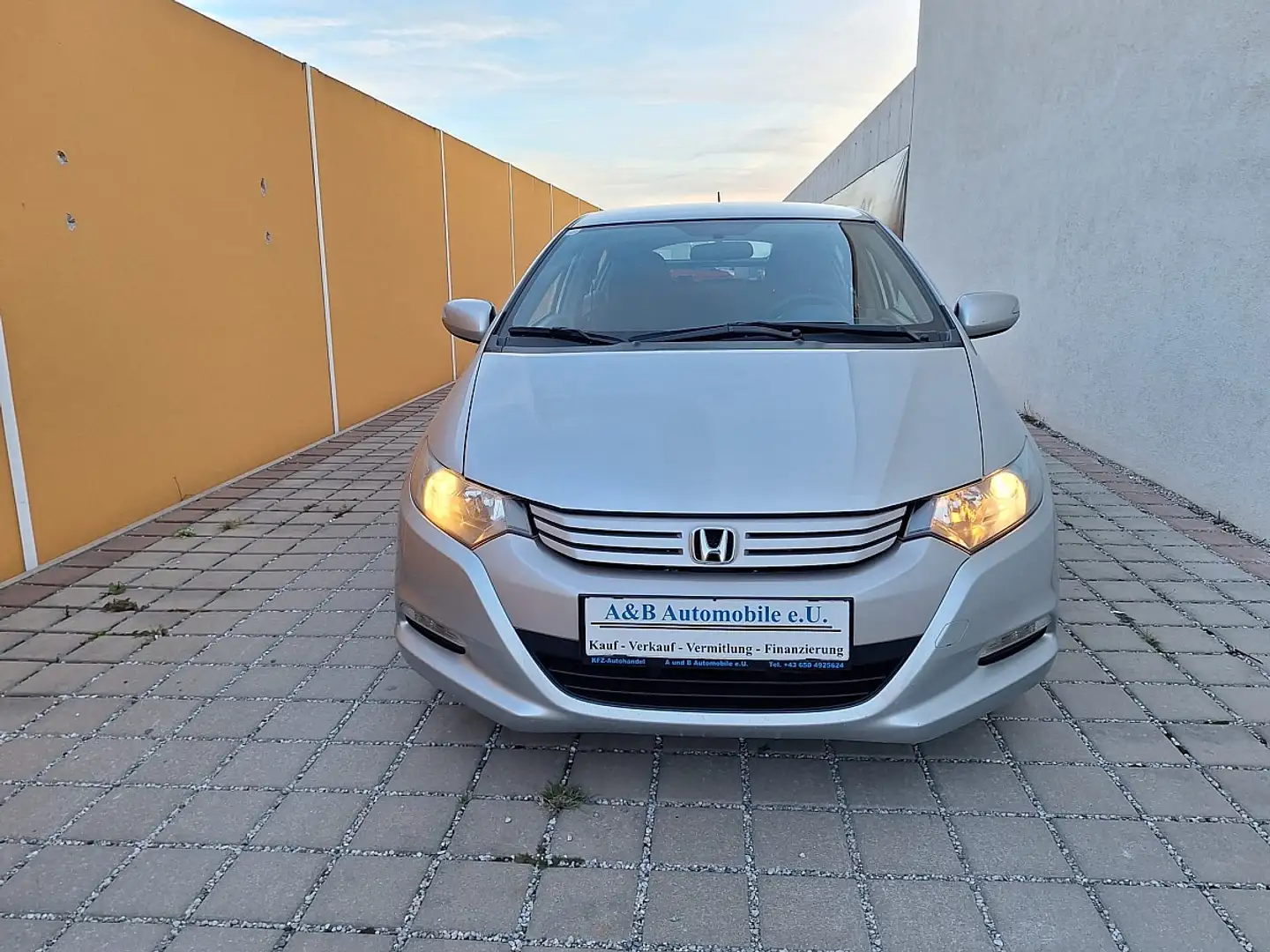 Honda Insight 1,3 Hybrid DSI VTEC IMA Elegance CVT Srebrny - 2