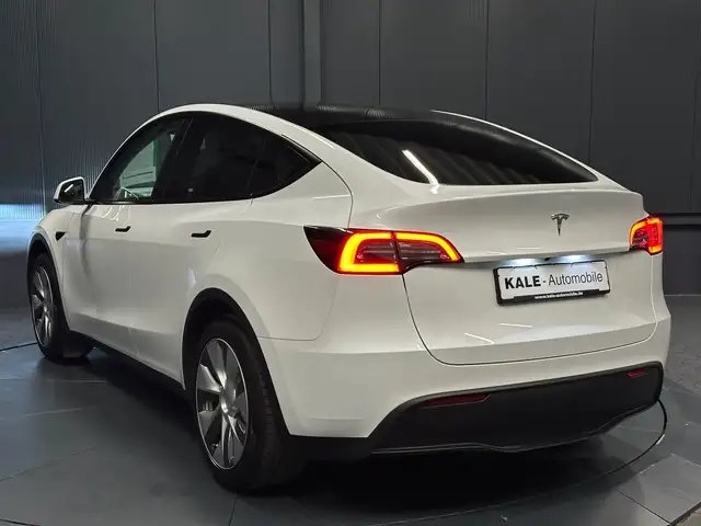 Tesla Model Y view 3