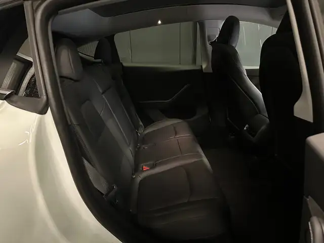 Tesla Model Y view 26