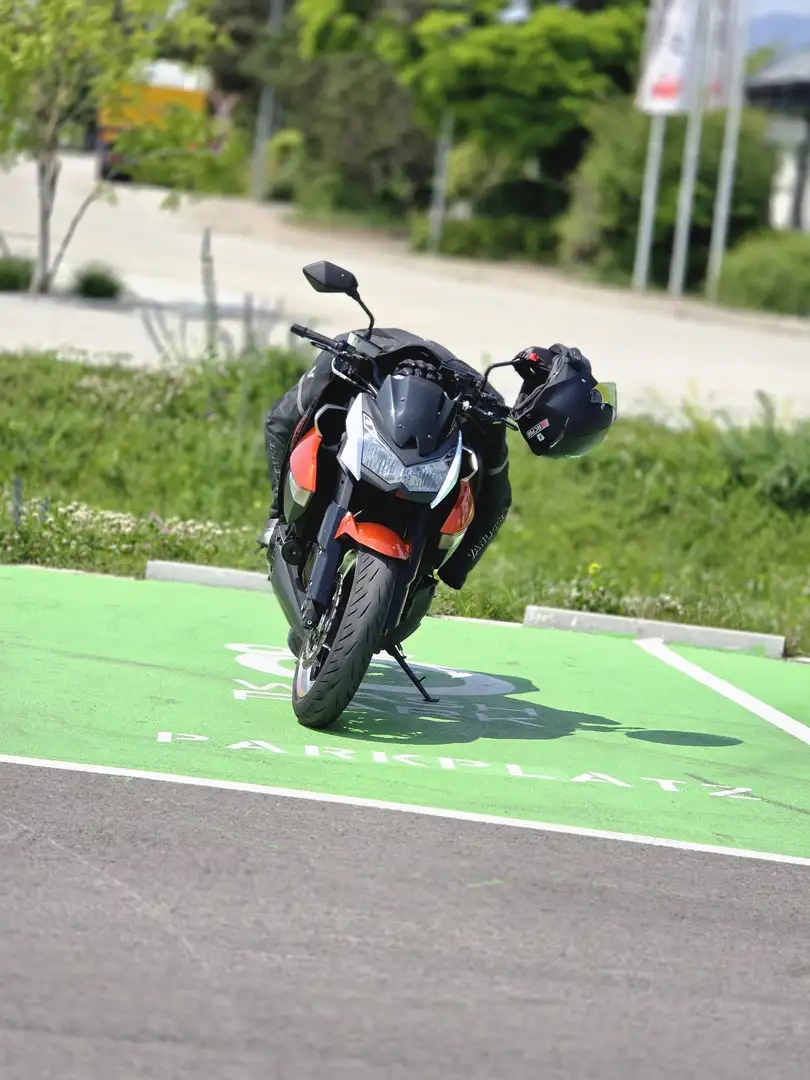 Kawasaki Z 1000 Weiß - 2