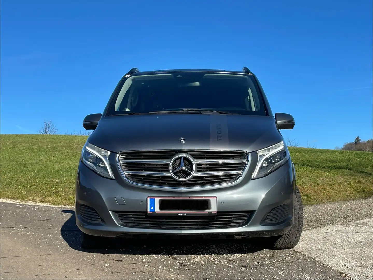Mercedes-Benz V 220 d lang Avantgarde Aut. Grau - 2