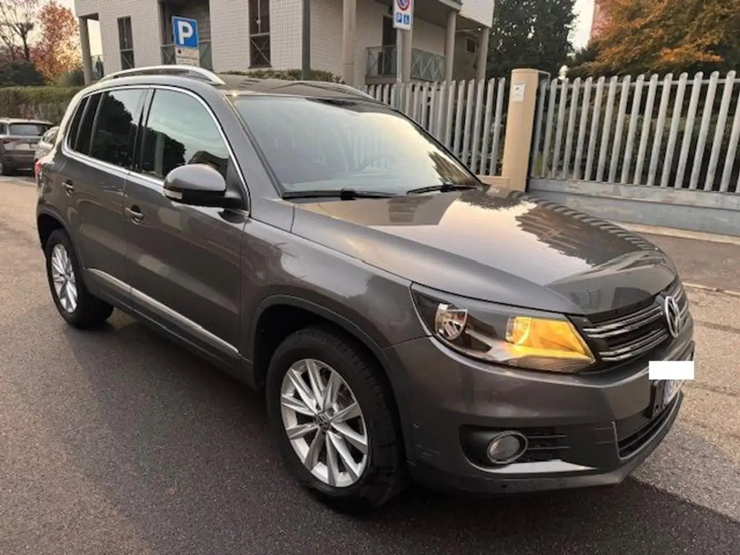 Volkswagen Tiguan 2.0 DIESEL 4X4 AUTOMATICA !!!! Grau - 1