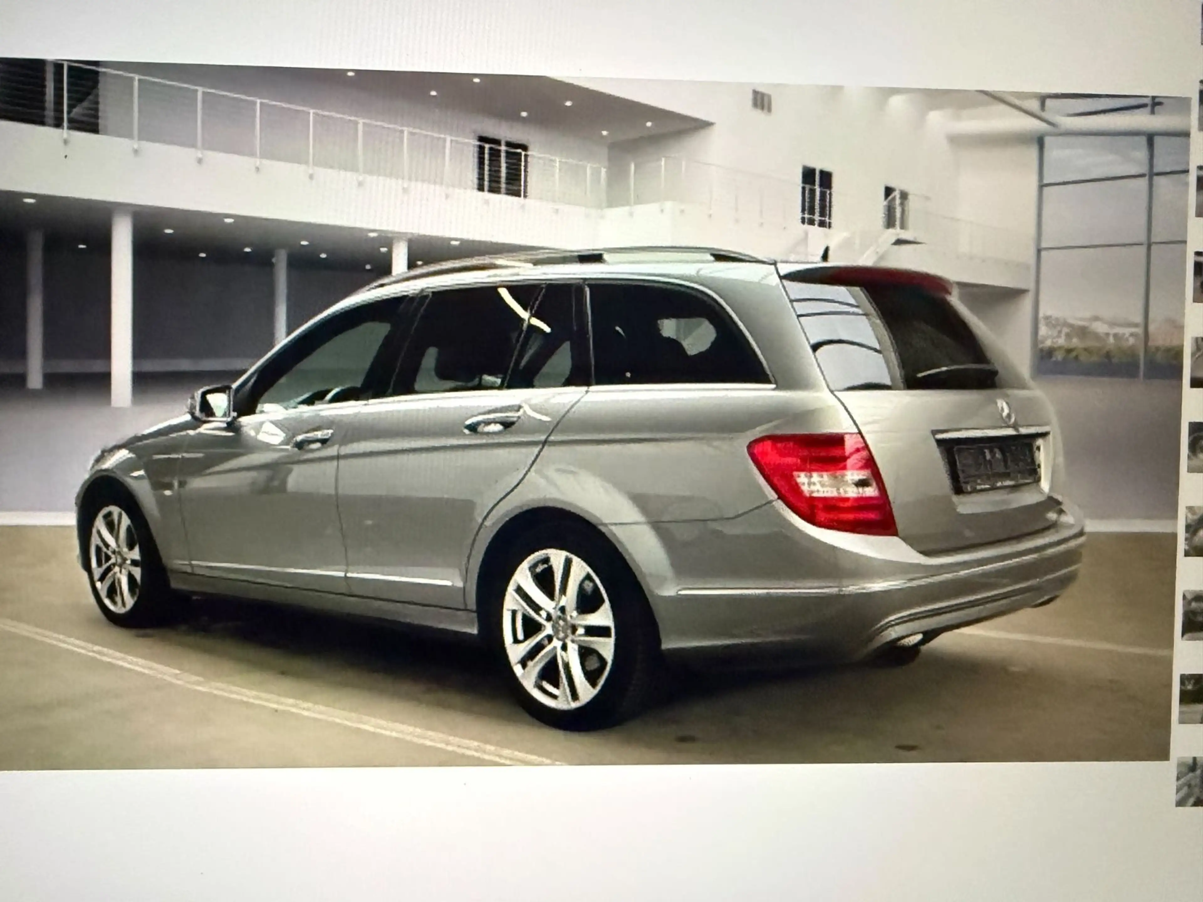 Mercedes-Benz C 180 T-Modell CGI Sitzhz PDC Navi SCHECKHEFT!!! — photo 4