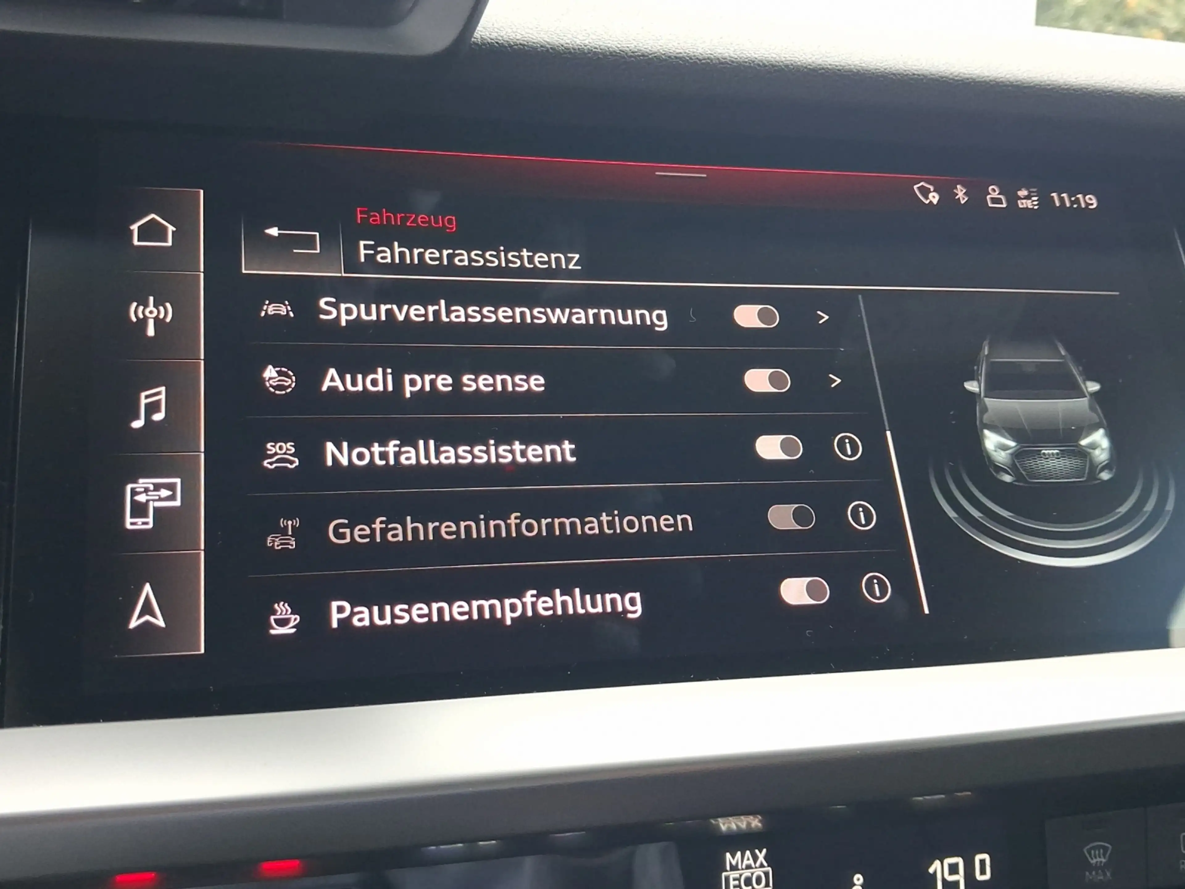 Audi A3 Sportback 45 TFSI e S line ACC Ambiente Navi RF... — photo 21