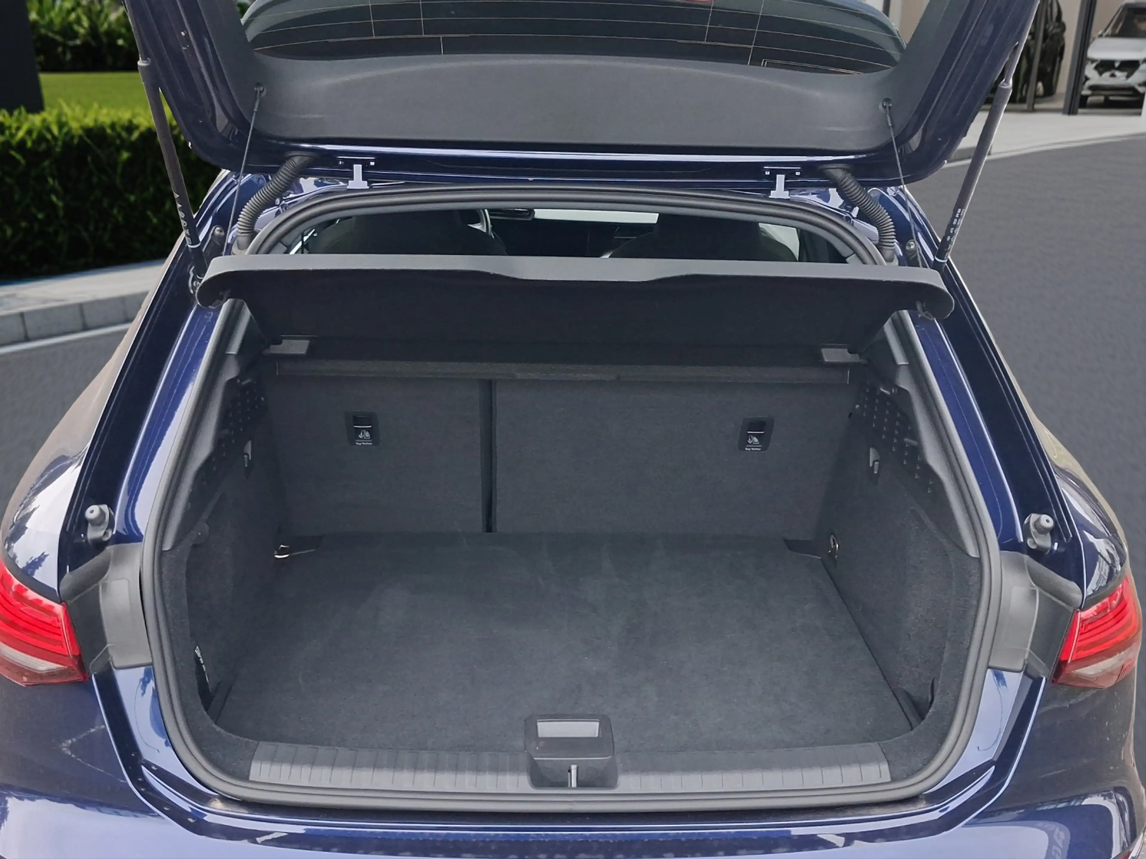 Audi A3 Sportback 45 TFSI e S line ACC Ambiente Navi RF... — photo 14
