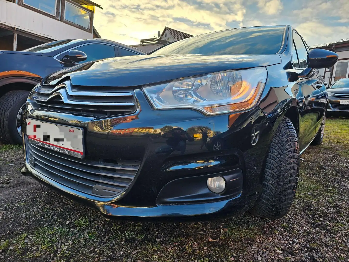 Citroen C4 Tendance,2-Hand, Klima Schwarz - 2