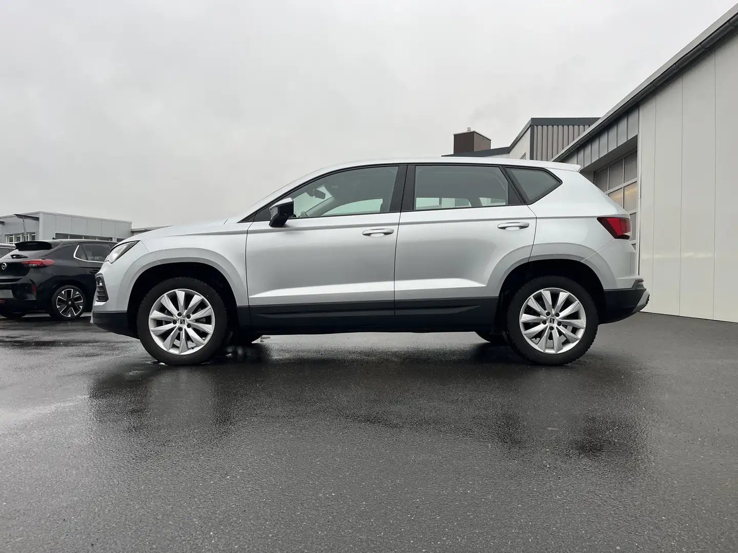 SEAT Ateca 1.5 TSI Style135€ m. 20% Anzahlung AHK Digital C Silber - 2