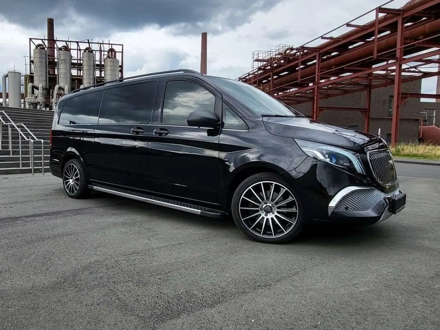 Mercedes-Benz Vito 124 4x4 Noir - 1
