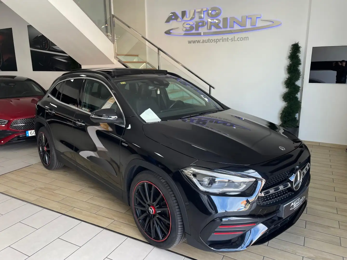 Mercedes-Benz GLA 200 200d 8G-DCT Negro - 1