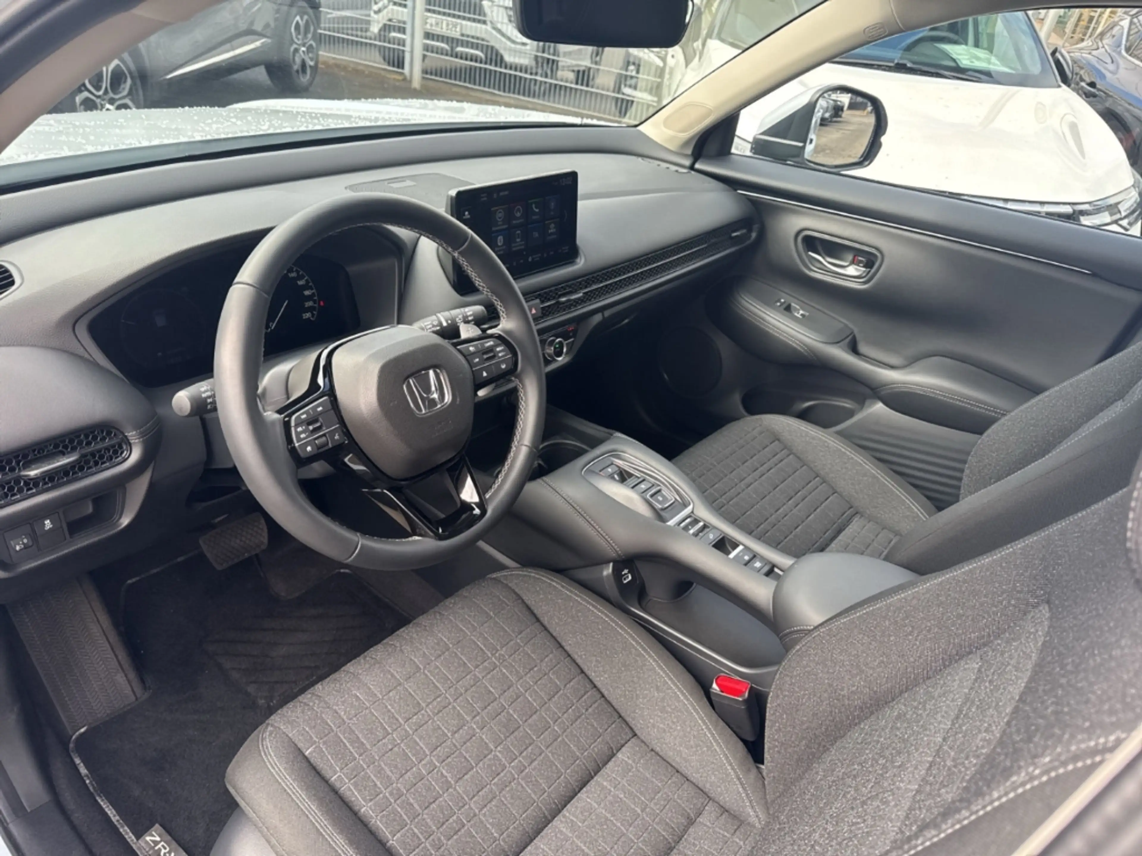 Honda ZR-V e HEV Elegance Black Navi Kamera LED PDC — photo 8